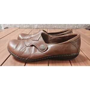 Clarks Bendables Ashland Lane Brown Leather Slip On‎ Shoes 8.5W Button Detail